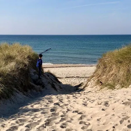 Strandhaus Jonathan 3 * ヴストロ